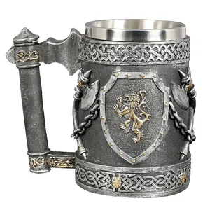 新款复古风格户外野营22盎司中世纪海盗树脂双斧不锈钢水龙头皇家马克杯狮子咖啡杯