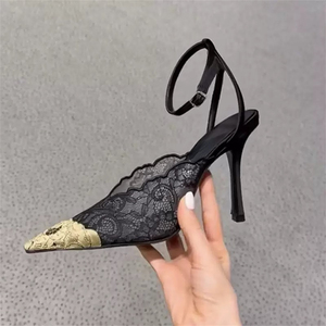 Zapatos de Tacón de Aguja Negros Elegantes para Mujer con Encaje, Punta Fina, Correa al Tobillo y Detalle Metálico para Fiesta o Boda - Product Image 6