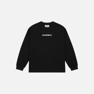 Camiseta Clásica de Manga Larga, Algodón Peinado Premium, Prenda Esencial para el Armario, Ideal para una Vida Casual Urbana - Product Image 2