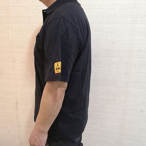 ملابس السلامة المضادة للكهرباء الساكنة OEM باللون الأسود، قميص بولو/تي شيرت مصنوع من 96% قطن و4% أسلاك موصلة - Product Image 4