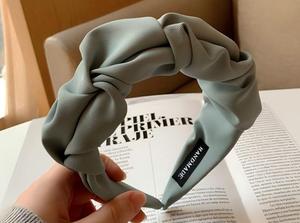 Serre-tête plissé en tissu à large bord, style coréen et français, élégant, couleur unie, simple et polyvalent, ne tire pas sur les <span class=keywords><strong>cheveux</strong></span> - Product Image 4