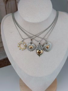 Colliers de pendentifs élégants <span class=keywords><strong>et</strong></span> classiques en forme de cœur <span class=keywords><strong>et</strong></span> de cercle multistyle couleur argent Bijoux au design exquis pour une tenue de fête quotidienne - Product Image 4