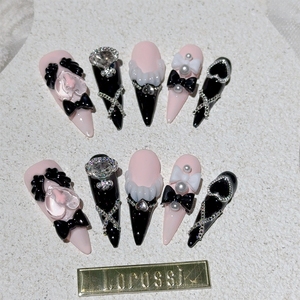 <span class=keywords><strong>Uñas</strong></span> Postizas Acrílicas de Alta Calidad Hechas a Mano al por Mayor, <span class=keywords><strong>Estilo</strong></span> Y2K Millennium Gyaru, con Alas Negras y Volantes - Product Image 3