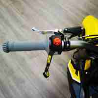2026 Alibaba Venta Caliente Mini Surron Hypee Bee 8K Bicicleta Eléctrica de Cross para Niño