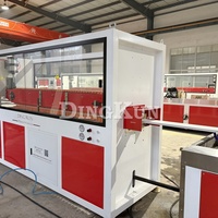 Machine d'extrusion de panneaux de clôture en PVC vinyle pour clôtures de jardin américaines, machine de fabrication de clôtures extérieures en UPVC pour bétail