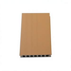 Tarima de WPC Sólido Premium de Alta Densidad, Duradera, Encajable, Resistente a la Humedad y al Fuego, para Exteriores, con 5 Años de Garantía - Product Image 1