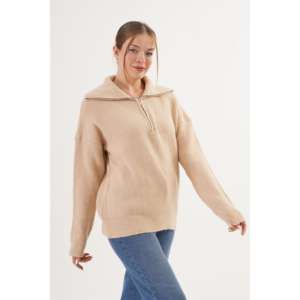 Suéter de Lana de Camello con Cuello de Cremallera para Mujer, Modelo Thessaloniki, Producto al por Mayor - Product Image 5