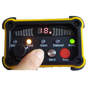 Nieuwe verbeterde draagbare GR-200 metaaldetector met groot bereik voor goudzoekers - Product Image 5