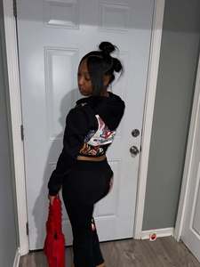 Setelan Jaket dan Celana Panjang Wanita Model Sporty Bergaya Hoodie, Slim Fit, Stretch, Bermotif Cetak C2535 - Product Image 3