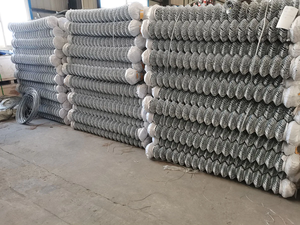 Rouleau de grillage cyclonique en fer galvanisé à chaud de 6 pieds, revêtu de poudre, pour clôture à mailles losangées, idéal pour la construction moderne de maisons - Vente en gros - Product Image 6