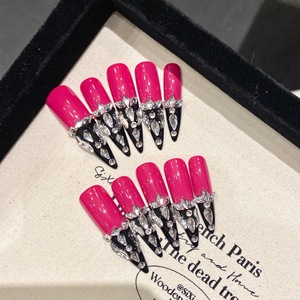 <span class=keywords><strong>Uñas</strong></span> Stiletto <span class=keywords><strong>Rosa</strong></span> Intenso con Puntas Francesas Negras en V y Diamantes <span class=keywords><strong>de</strong></span> Imitación, <span class=keywords><strong>Uñas</strong></span> Postizas Hechas a Mano <span class=keywords><strong>de</strong></span> ABS, 10 Piezas, <span class=keywords><strong>Uñas</strong></span> Stiletto con Puntas Negras - Product Image 4