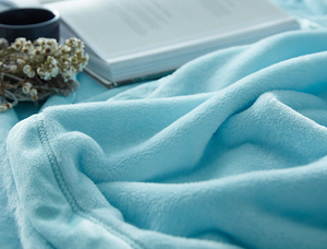 Couverture polaire en flanelle unie super douce personnalisée pour lits, couverture polaire chaude et douce en flanelle, vente en gros - Product Image 4