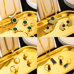 Nuevo Conjunto de Joyería de Moda para Mujer: Pendientes Colgantes de Circonita en Acero Inoxidable Chapado en Oro, Anillos Abiertos y Collar con Colgante Geométrico - Product Image 2