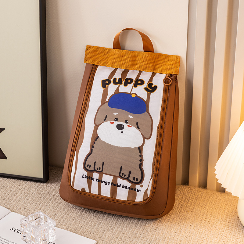 Perro lindo sombrero azul