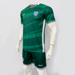 Jersey Sepak Bola Pria Desain Baru Kustom Berkualitas Tinggi Bahan Jacquard Mesh Warna Hijau Botol MOQ Rendah Waktu Produksi 2 Minggu Cepat Kering - Product Image 3