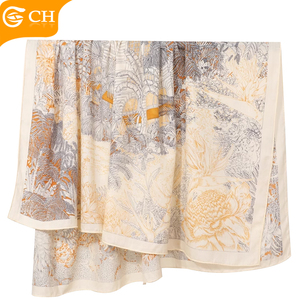 OEM 2024 Trắng Chất Lượng Tốt Mùa Đông Thiết Kế Chiếc Khăn Lụa Cho Phụ Nữ Nhập Khẩu 100% Lụa Tùy Biến Biểu Tượng Người Phụ Nữ Khăn - Product Image 2