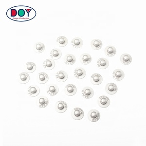 निर्माता कस्टम लोगो के लिए 8mm धातु पीतल संवर्धन बटन कीलक जींस - Product Image 5
