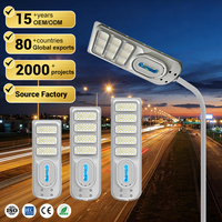 Lampe de rue solaire tout-en-un étanche IP65, alimentée par batterie haute capacité ABS, 800W, 1000W, 1500W, fournie directement par l'usine