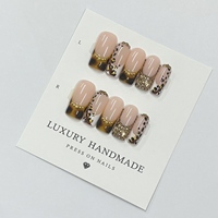 Vente en gros de faux ongles en acrylique 100% peints à la main, de haute qualité, forme stiletto, avec colle, design personnalisé, couverture complète 3D