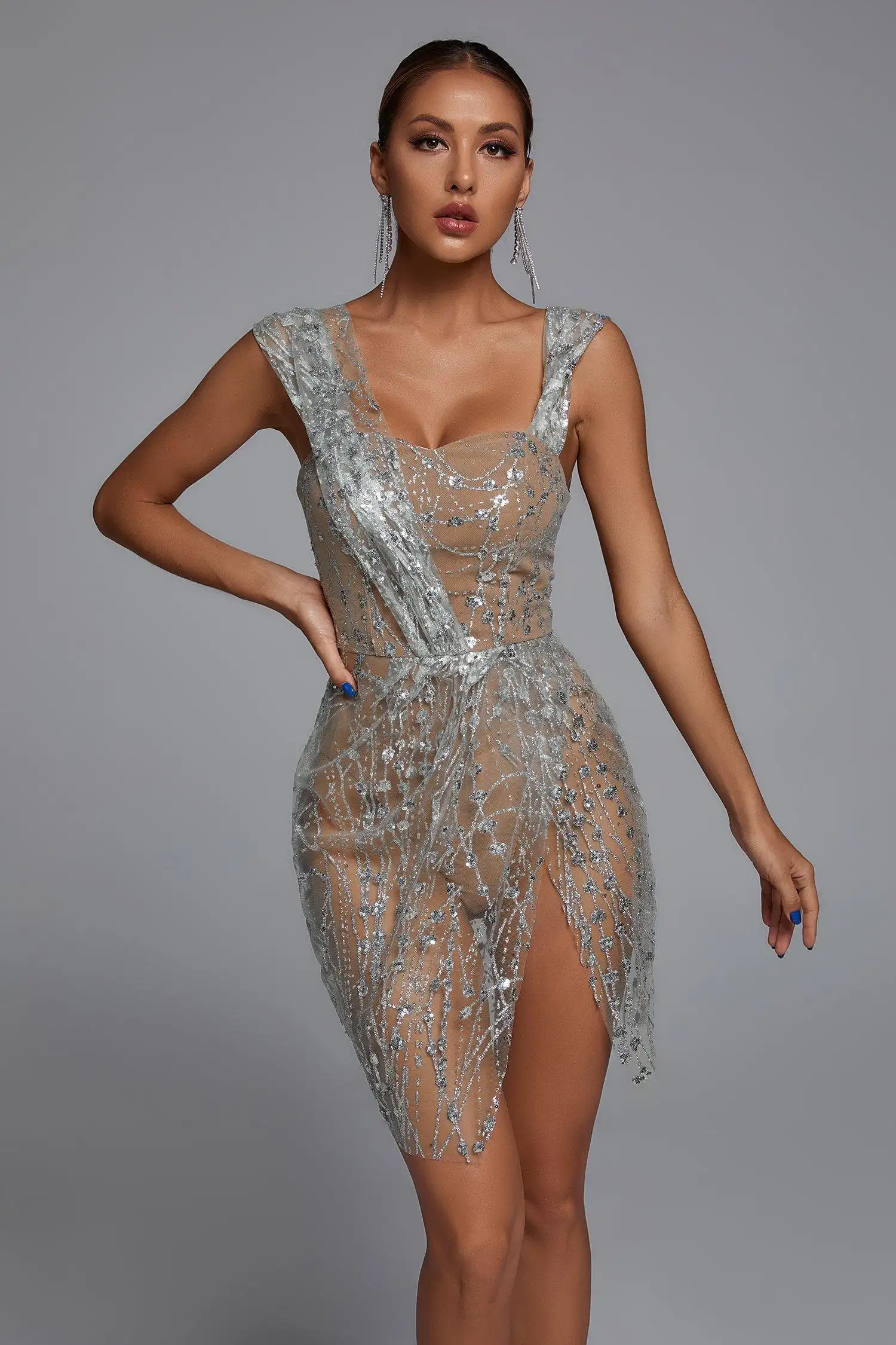 2023 nouveauté femmes argent fête d'anniversaire Bling pailleté Sexy paillettes maille Mini robe Sexy