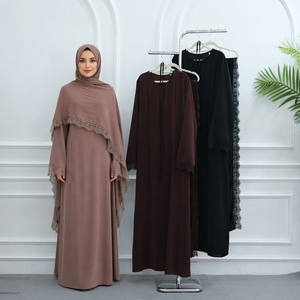 Robe <span class=keywords><strong>Abaya</strong></span> élégante et fermée Loriya avec cape en dentelle et manches longues pour femmes musulmanes, tenue modeste pour occasions spéciales - Product Image 1