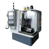Centre d'usinage vertical CNC miniature haute vitesse XH7122 pour le travail des métaux, 3 axes BT30 GSK, 10000 tr/min
