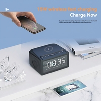 Bedside bureauluidspreker voor V5.3 10-30W draadloze oplader digitale klok wekker FM radio TF USB AUX multifunctioneel