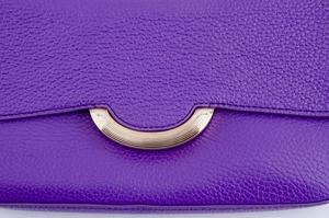 Borsa a tracolla in pelle di ciottoli <span class=keywords><strong>viola</strong></span> di lusso-elegante borsa rettangolare con chiusura semicircolare e tracolla in oro, servizi OEM & ODM - Product Image 4