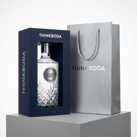 Coffret Cadeau Luxe Bouteille Céramique Blanche Mate 500ml avec Marquage Intégré pour Spiritueux – Solution Cadeau de Noël pour Agences