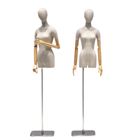 Mannequin femme Lavinia en PVC, torse en silicone sur mesure, mannequins féminins pour l'affichage de vêtements