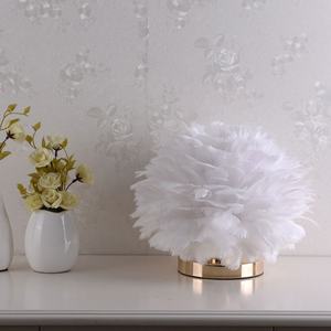 <strong>Feather</strong> Table Lamp Bedside Lamp E27 Creative <strong>Feather</strong> <strong>Lampshade</strong> for Home Living Room Bedroom - Product Image 6