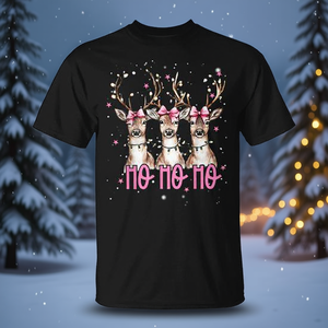 Camiseta Navideña Familiar con Diseño de Reno y Luz Navideña, Personalizable y Promocional - Product Image 3