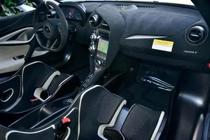 Nuovi Arrivi per <span class=keywords><strong>McLaren</strong></span> GTS Coupé 2020-2025 con Cambio Automatico, Interni in Pelle Scura, Turbo, Usato in Ottime Condizioni, ACC, Lega di Alluminio - Product Image 3