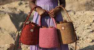 Bolso de Mano de Yute Tejido a Mano, Bolso de Playa Ecológico, Duradero y Elegante con Forro de Rafia para Mujer, para Picnic, Piscina o Salidas a la Ciudad - Product Image 4