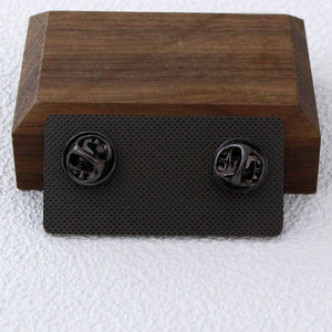 Badges commémoratifs personnalisés en métal moulé sous pression pour les membres des associations de <span class=keywords><strong>bénévoles</strong></span> et les organisations de clubs - Product Image 5