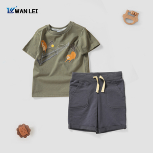 高端男童夏季服装 精致设计儿童服装套装 柔软透气幼儿服装 家庭配套服装 - Product Image 1