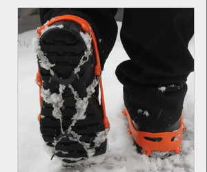 Crampons pour l'escalade sur neige et glace, pointes en acier inoxydable avec chaîne en silicone, antidérapants et griffes de maintien - Product Image 6