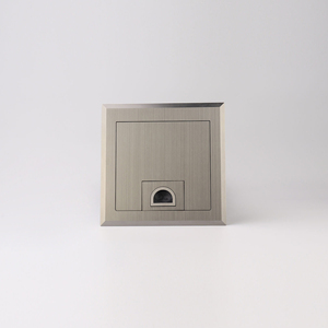 กล่องติดตั้งไฟฟ้าแบบฝังพื้นสแตนเลส พร้อมช่องเสียบไฟ 2 ช่อง และช่องสัญญาณข้อมูล 2 ช่อง พร้อมฟังก์ชันปิดแบบนุ่มนวล - Product Image 2