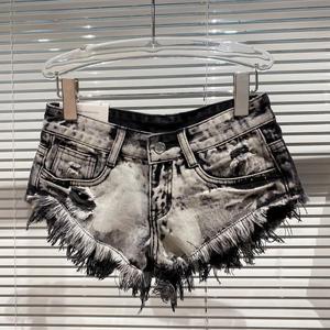 Shorts en jean rétro à franges Viviblook Z0123PT pour femme – Short sexy déchiré taille basse coupe droite jambe large pour l'été - Product Image 3