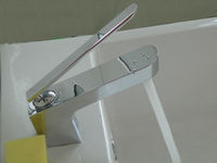 Prix usine ZY-B9902C laiton robinet d'eau personnel chromé bassin salle de bain mitigeur eau chaude froide évier robinet vanne en céramique