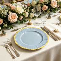Vente en gros Assiettes de présentation bleues en PP non toxiques de 13 pouces avec motif personnalisé pour décorations de table de baby shower et de mariage