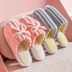Pantoufles d'intérieur en peluche avec nœud pour femme - Pantoufles douillettes doublées de polaire antidérapantes, chaussures élégantes et chaudes pour l'hiver - Product Image 3