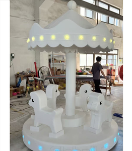 Carrusel Eléctrico Blanco Barato de Juego Blando para Interiores con Diseño de Animales Personalizado y Caballo - Product Image 1