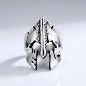Anillo de Casco Espartano Nórdico de Acero Inoxidable Vintage para Hombre, Anillo Gótico de Guerrero Vikingo, Regalo de Compromiso para Aniversarios y Fiestas - Product Image 1