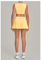 Ensemble de vêtements de sport pour femmes, 2 pièces, hauts courts ajustés et jupe plissée taille haute avec short intégré, tenue de tennis, ensemble de yoga, vêtements de fitness