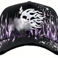 Gorra de béisbol de ala plana con diseño de calavera y llamas, con pedrería, estilo latino, rap, motociclista, punk, oscuro