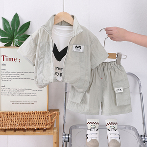 Ensemble trois pièces décontracté en coton pour garçons, motif dessin animé, été 2026, avec option de logo personnalisé pour enfants (T-shirt et <span class=keywords><strong>short</strong></span>) - Product Image 2