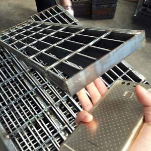 Grille en acier galvanisé/alliage d'aluminium robuste 40 x 5 mm haute résistance anti-corrosion pour la construction d'appartements et de villas - Product Image 2