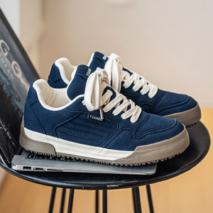 Zapatos de hombre estilo Bread 2026, nuevos zapatos deportivos casuales de primavera para hombre, con parte superior de cuero, versátiles, tipo skate. - Product Image 1