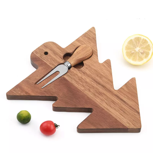 Venta al por mayor de tablas de charcutería de corte de madera de <span class=keywords><strong>acacia</strong></span> en forma de árbol de Navidad con cuchillos - Product Image 4